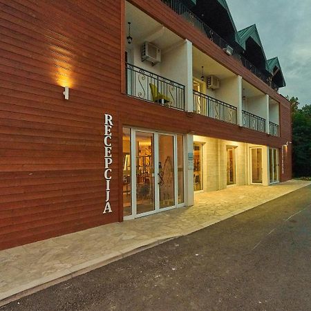 Hotel Serdar Мойковац Экстерьер фото