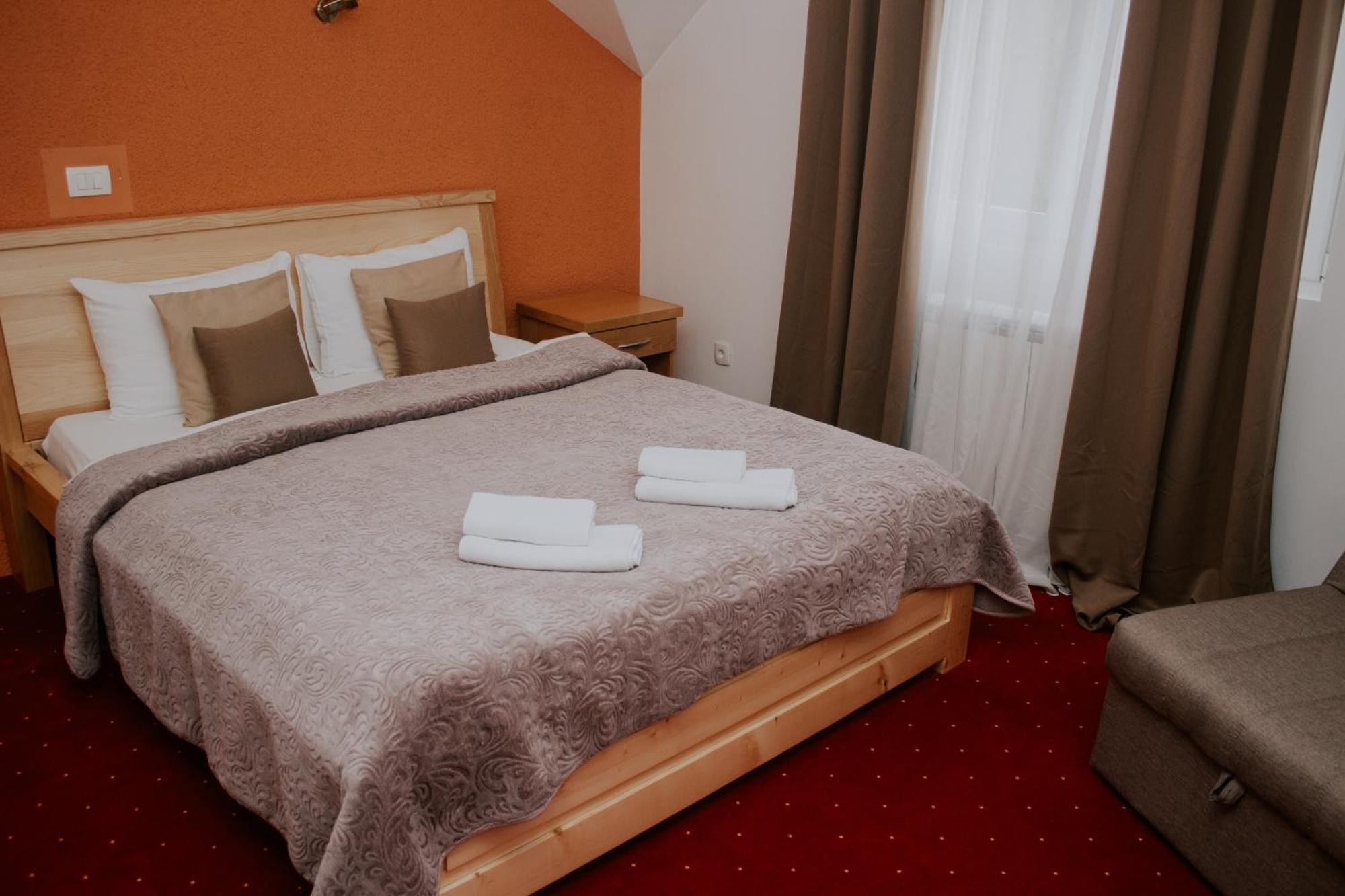 Hotel Serdar Мойковац Экстерьер фото